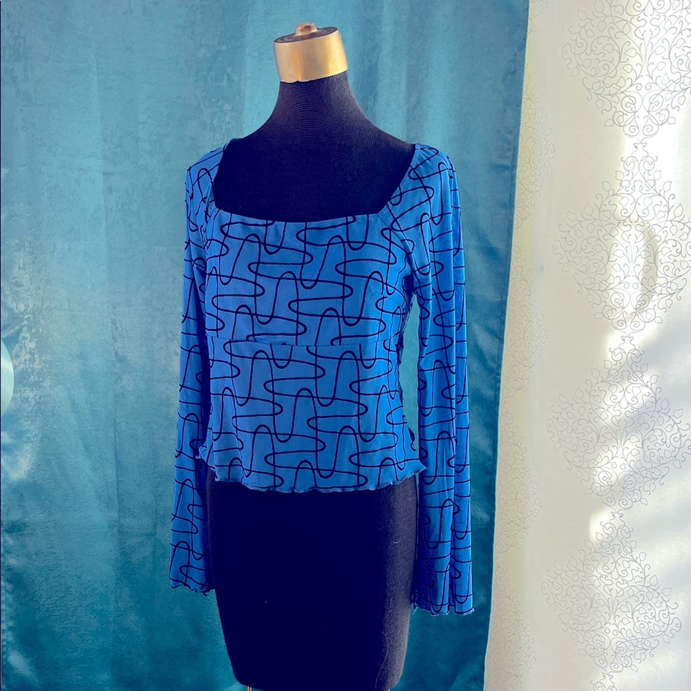 Blue Geometric Long Sleeve Top